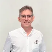 Dr. Rogério Santiago